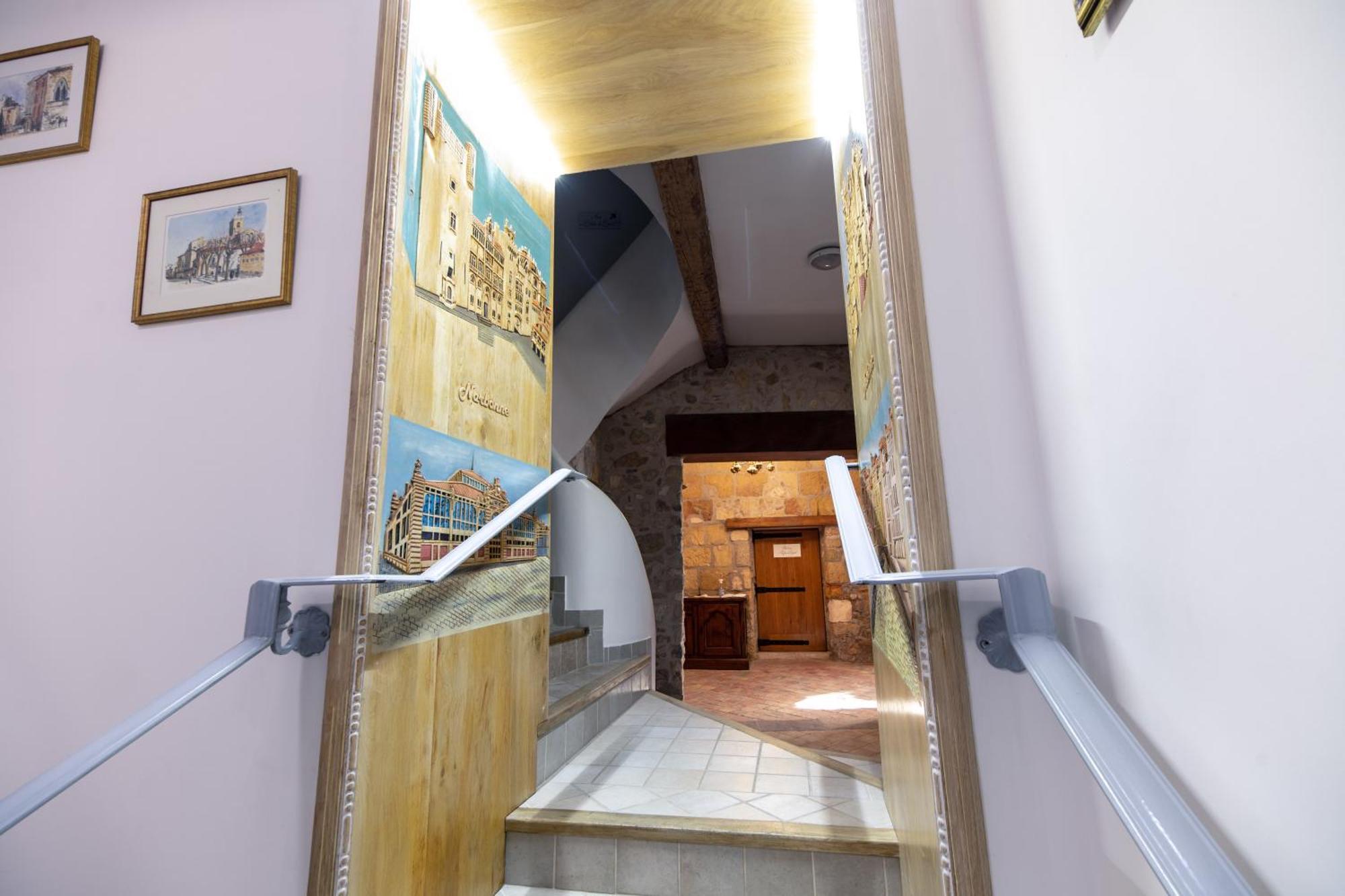 Studio Dans L'Eglise Du Couvent Narbonne Eksteriør billede